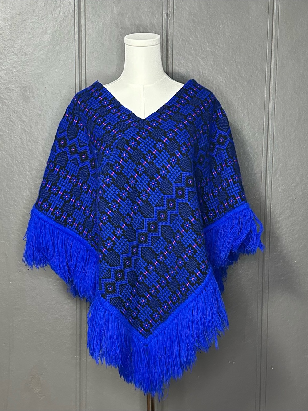Americana Knitting Mills of Miami Poncho Vintage